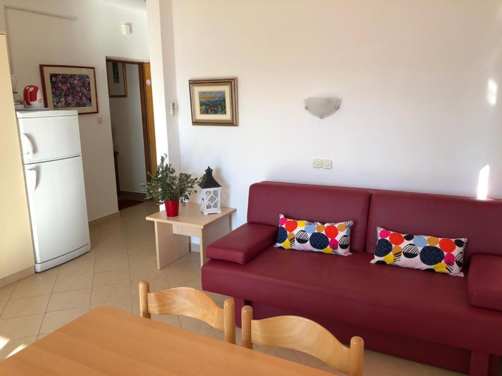 Apartments Punta Селине Екстериор снимка