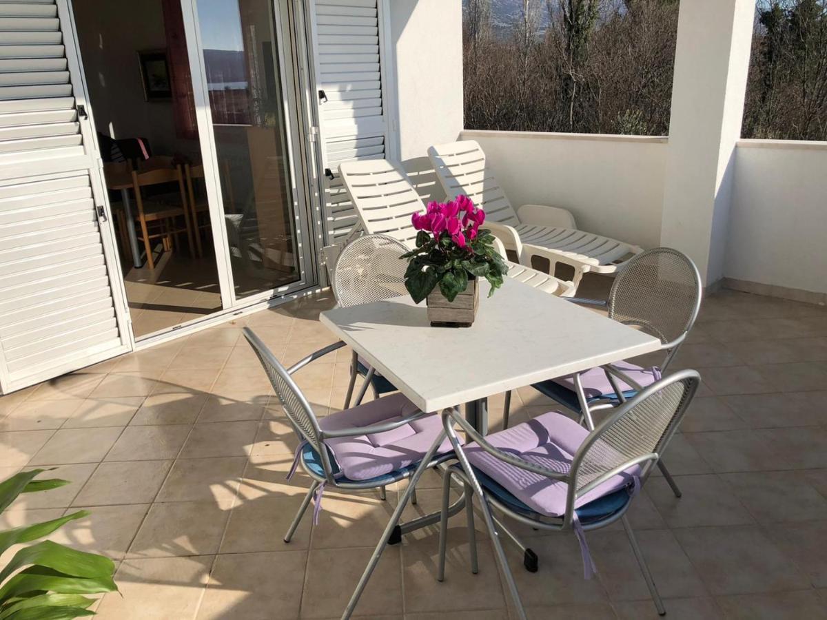 Apartments Punta Селине Екстериор снимка