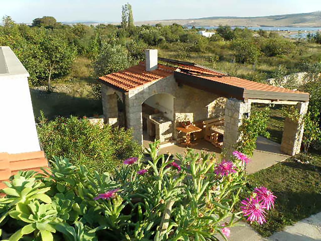 Apartments Punta Селине Стая снимка