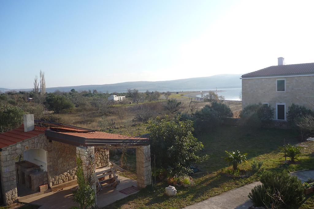 Apartments Punta Селине Стая снимка