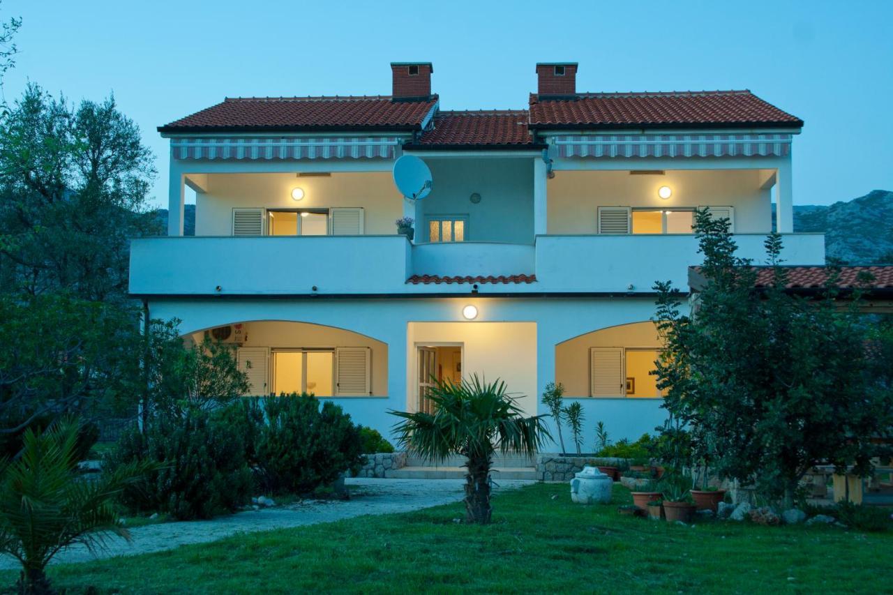 Apartments Punta Селине Екстериор снимка
