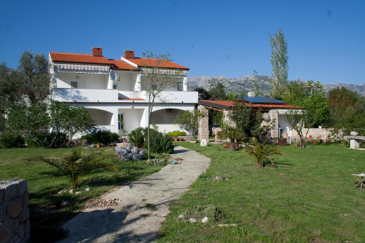 Apartments Punta Селине Екстериор снимка