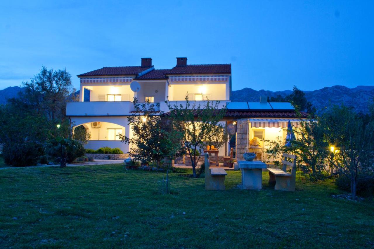 Apartments Punta Селине Екстериор снимка